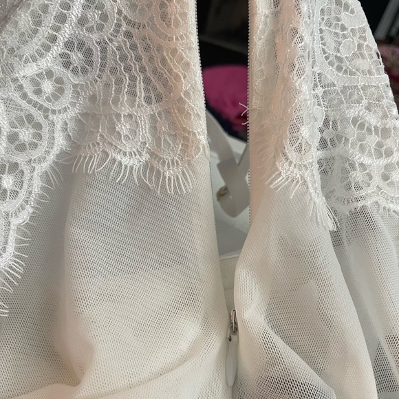 NWT Fashion Nova lace talk about it bodysuit - Picture 13 of 13